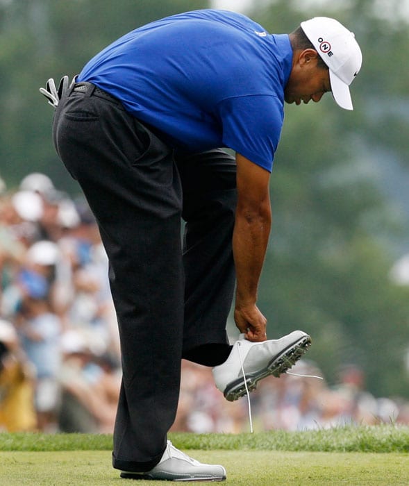 tiger woods sneakers