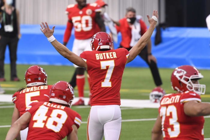 Sep 20, 2020; Inglewood, California, USA; Kansas City Chiefs kicker Harrison Butker (7) celebrates with teammates after kicking the game-winning 58-yard field goal against the Los Angeles Chargers during overtime at SoFi Stadium. Mandatory Credit: Robert Hanashiro-USA TODAY Sports