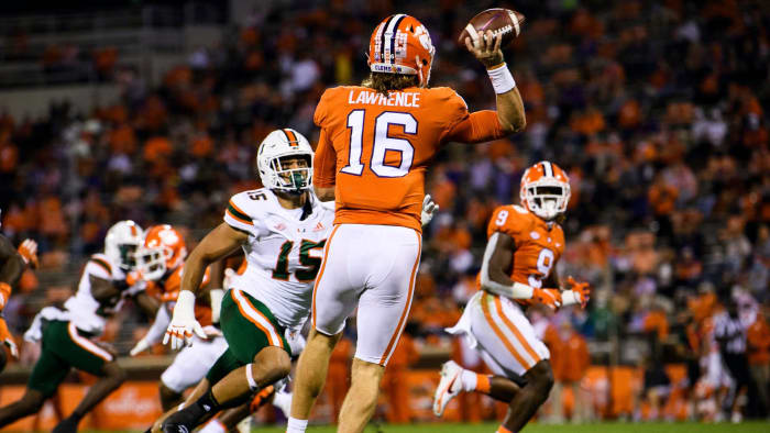 Clemson D, Lawrence falter as LSU rolls to championship