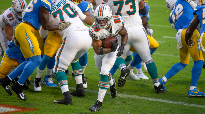 miami-dolphins-salvon-ahmed-touchdown