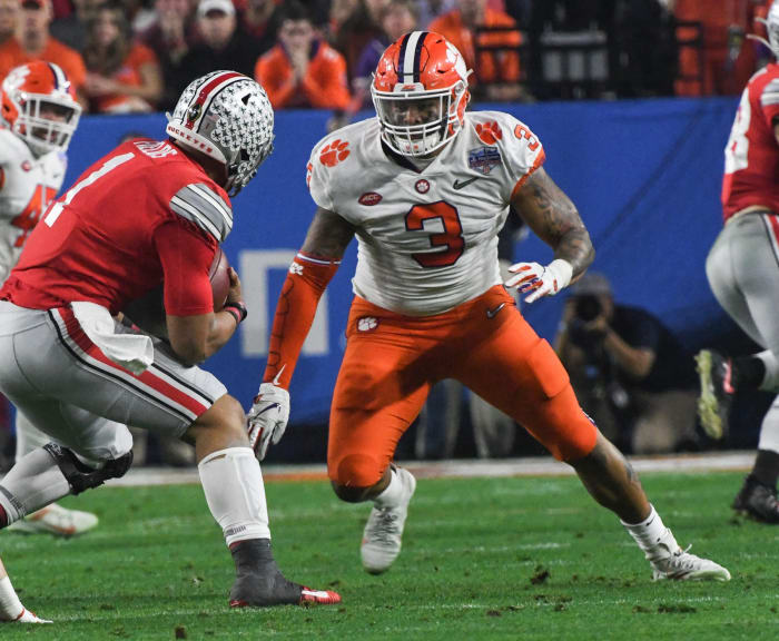 Clemson stays dominant in 42-17 rout of Miami - Sports 
