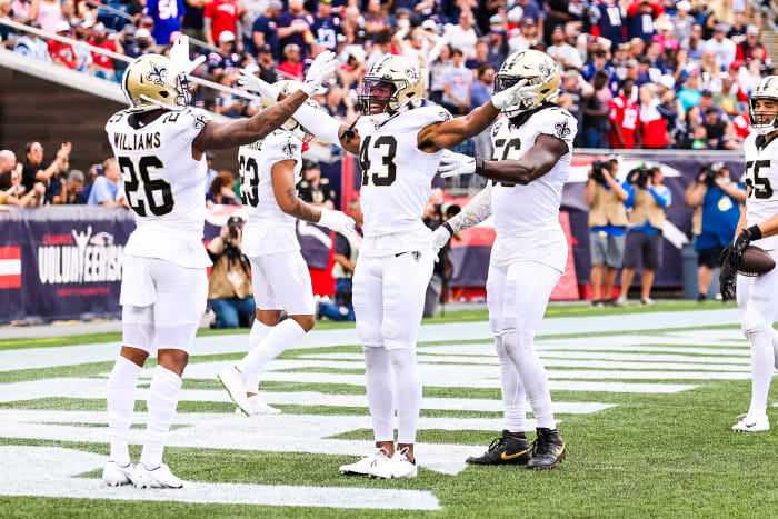 new-orleans-saints-celebrate-beat-patriots