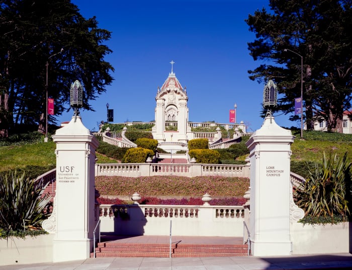 The USF campus is located in downtown San Francisco, beside Golden Gate Park.
