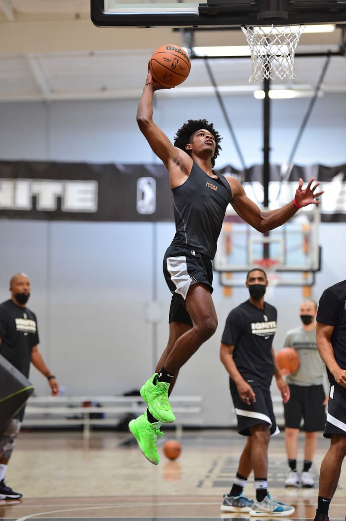 Just 17, Scoot has already impressed in Ignite practices with his absurd jumping ability, NBA-ready physique and work ethic modeled on Kobe Bryant.
