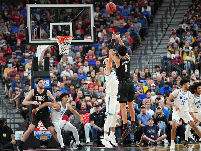 Andrew Nembhard shoots over Jaime Jaquez Jr.