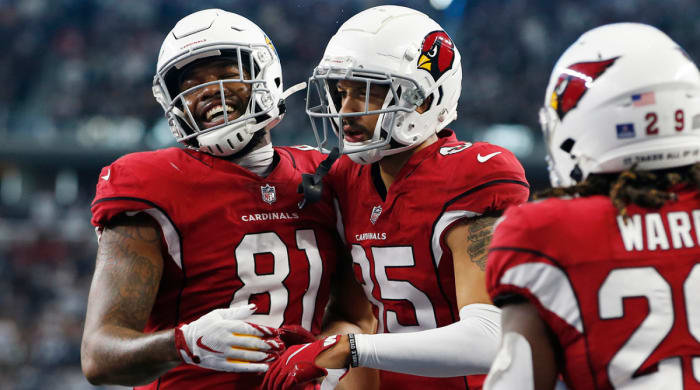 Arizona Cardinals Antoine Wesley (85) and tight end Darrell Daniels (81) celebrate a touchdown in the second quarter.