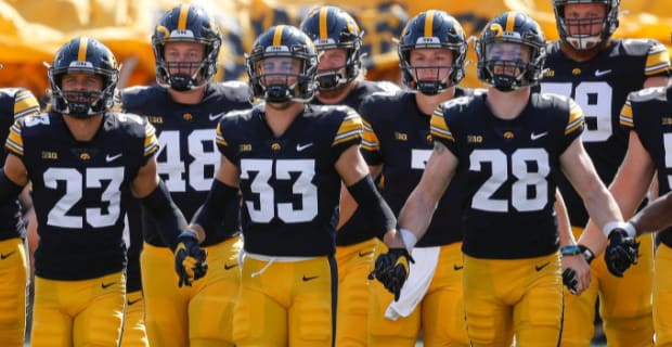 iowa hawkeyes football