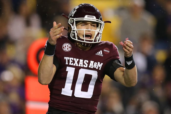 BATON ROUGE, LOUISIANA - NOVEMBER 27: Zach Calzada #10 of the Texas A&M Aggies reacts at the line of scrimmage during the first half against the LSU Tigers at Tiger Stadium on November 27, 2021 in Baton Rouge, Louisiana.  (Photo by Jonathan Bachman/Getty Images)