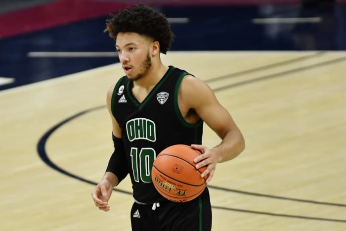 Ohio Bobcats guard Mark Sears (10) brings the ball up court during the second half against the Kent State Golden Flashes at Rocket Mortgage FieldHouse.