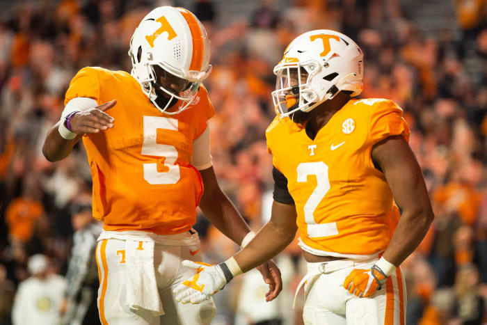 Tennessee quarterback Hendon Hooker (5) and Tennessee running back Jabari Small (2) celebrate during a football game against South Alabama at Neyland Stadium in Knoxville, Tenn.  on Saturday, November 20, 2021. Kns Tennessee South Alabama Football Bp
