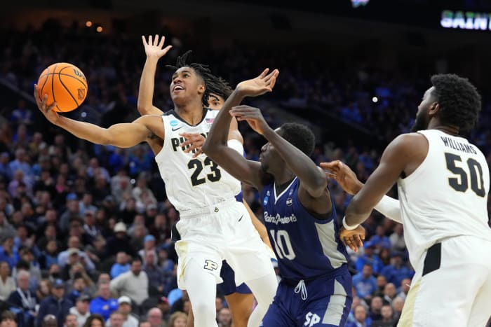 Mar 25, 2022; Philadelphia, PA, USA; Purdue Boilermakers guard Jaden Ivey (23) shoots in the semifinals of the East regional of the NCAA Tournament. Credit: Mitchell Leff-USA TODAY Sports