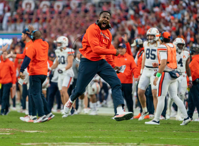11/26/2022;  Tuscaloosa, Alabama, USA;  Auburn Tigers head coach Carnell Williams reacts after his team scores against the Alabama Crimson Tide at Bryant-Denny Stadium.  Mandatory Credit: Marvin Gentry-USA TODAY Sports