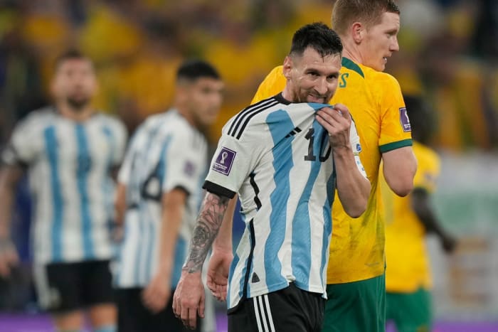 Argentina survives a scare from Australia at the World Cup