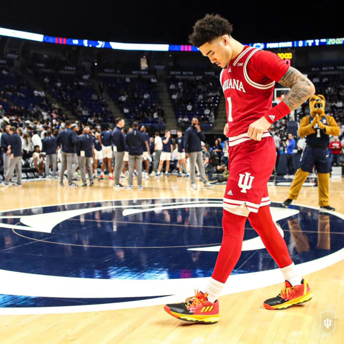 Jalen Hood-Schifino (1) collects his thoughts during Wednesday's matchup between Indiana and Penn State.