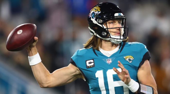 Jaguars quarterback Trevor Lawrence throws a pass during a game.