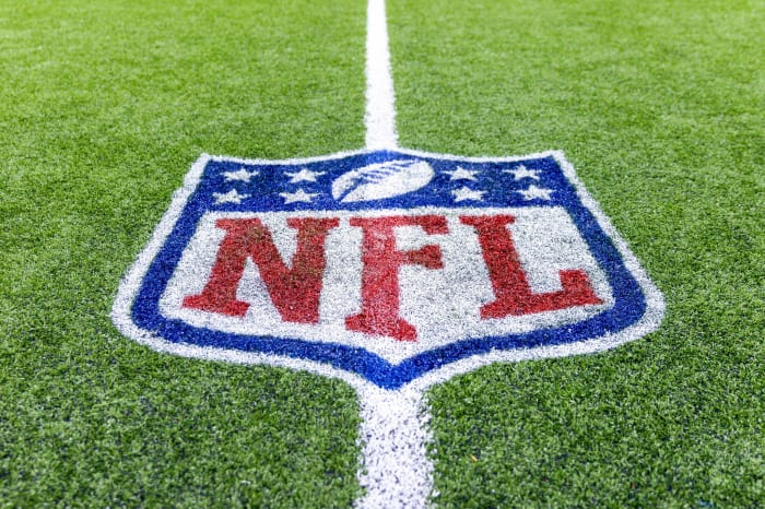 La NFL está considerando mudarse a juegos de campeonato de conferencia en sitios neutrales.