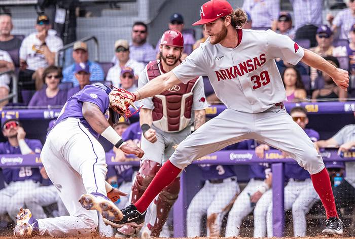 Live Blog No 5 Arkansas Razorbacks Vs No 1 LSU Tigers Game 3 From Baton Rouge Sports
