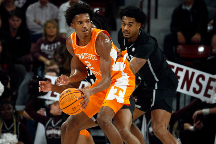 Julian Phillips Eyeing NBA Draft, Could Return To Tennessee Basketball