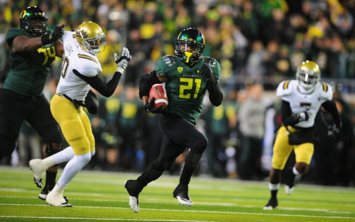 LaMichael James scores a touchdown in the 2011 Pac-12 Championship Game against UCLA.