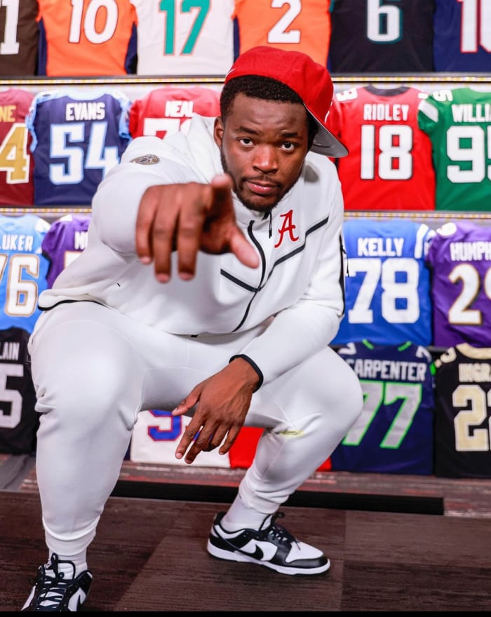 FiveStar OL Samson Okunlola Enjoys First Taste of Alabama Sports