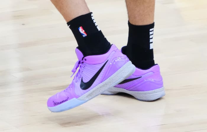 devin booker nike contract