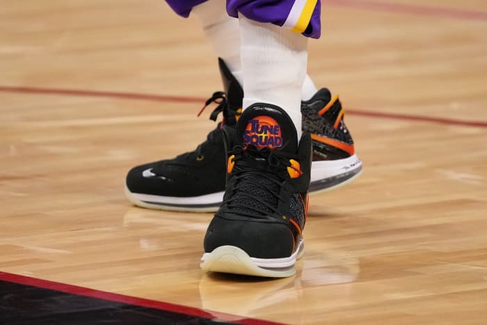 Los Angeles Lakers forward LeBron James wears the Nike LeBron 19.