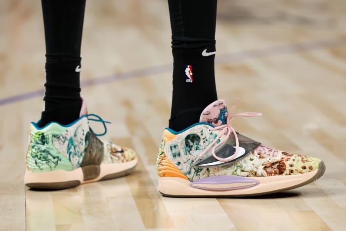 Brooklyn Nets forward Kevin Durant wore the Nike KD 14 shoes against the Detroit Pistons on December 12, 2021.