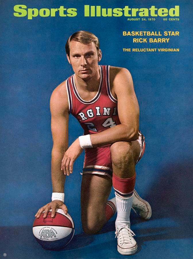 Sports Illustrated の表紙を飾ったバージニア・スクエアズの衣装を着たリック・バリー