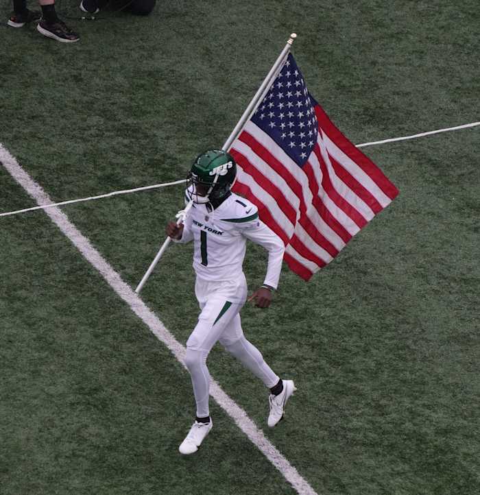 Ahmad 'Sauce' Gardner Impresses in First NFL Game All Bearcats