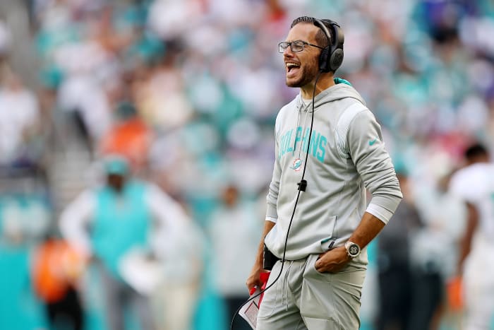 Mike McDaniel calls out during Dolphins win over Bills