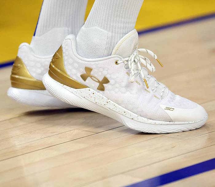 under armour curry 1 low flotro basketball shoes