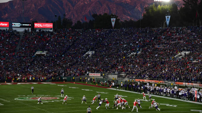 General overall view of the 2019 Rose Bowl between the Ohio State Buckeyes and the Washington Huskies.