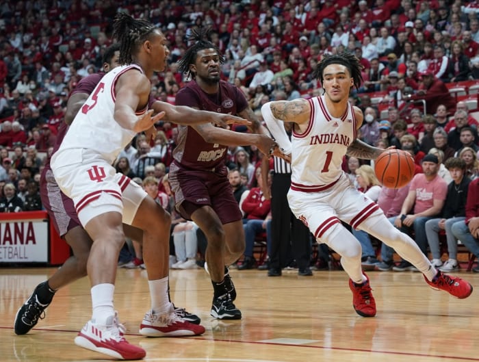 Indiana guard Jalen Hood-Schifino (1) had 13 points and seven rebounds for the Hoosiers.  (USA TODAY Sports)_