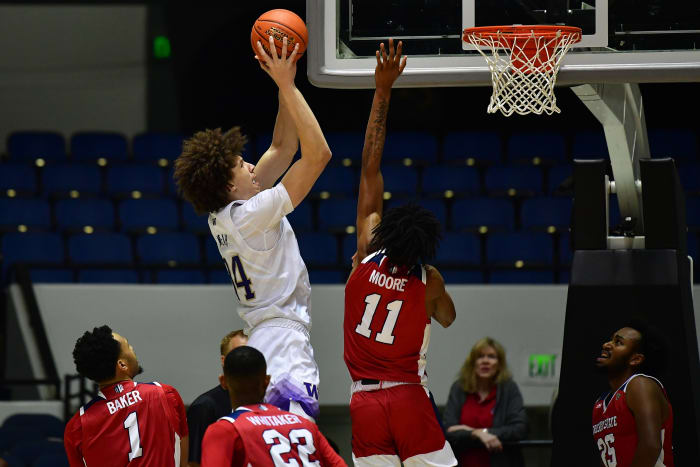 Braxton Meah goes up for a shot against his former team, Fresno State.