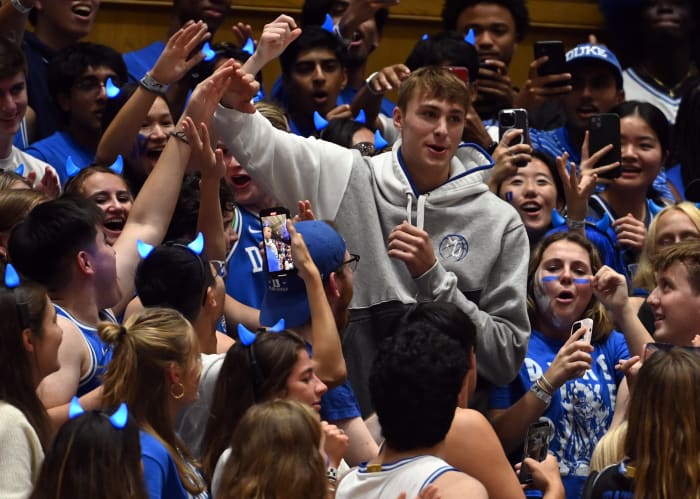 Kevin Durant Challenges Duke Basketball Prize Cooper Flagg to Be Great