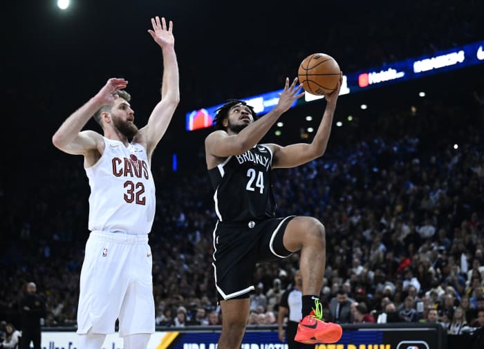 Coach Vaughn Explains Decision to Bench Cam Thomas in Nets Starting