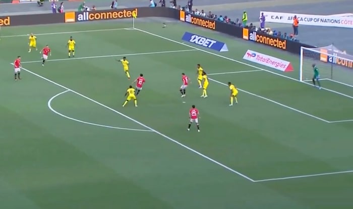 Mo Salah flukes bizarre AFCON assist for Egypt with lucky miskick ...