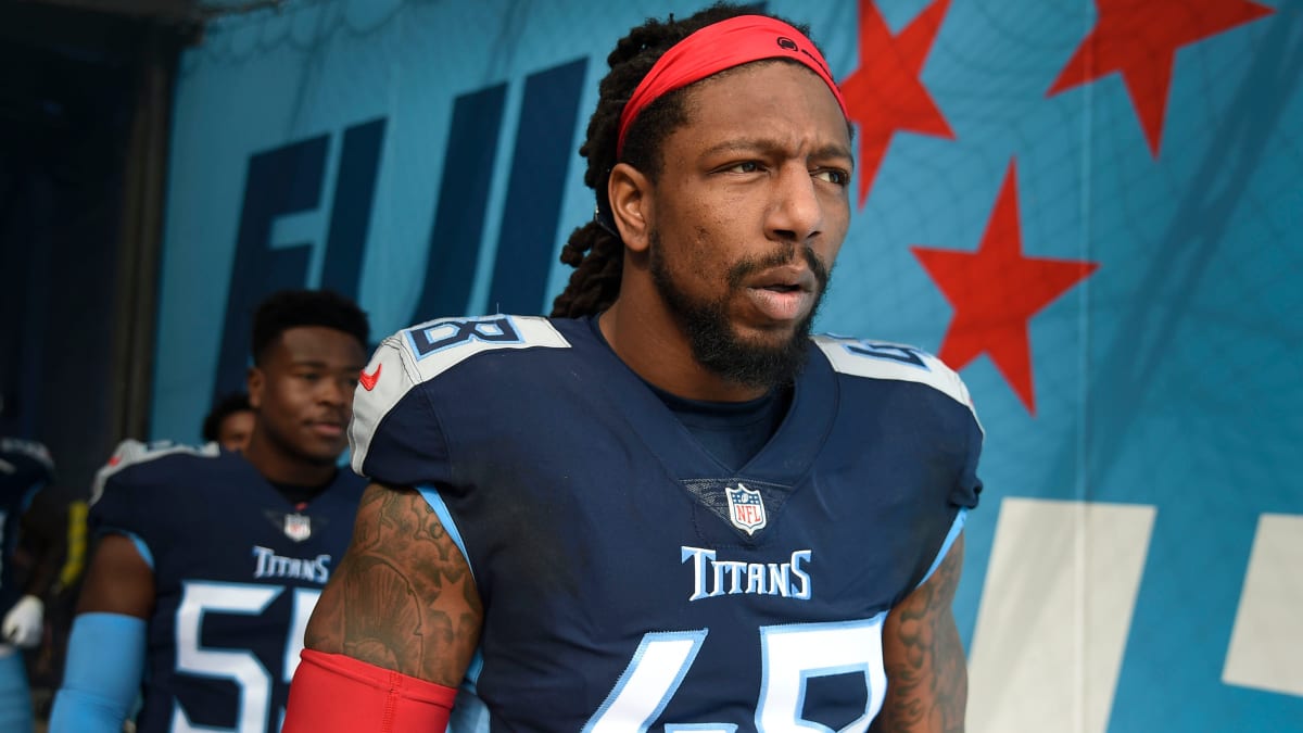 Report: Titans’ Bud Dupree Turns Himself in on Charge Stemming From Fight at Walgreens