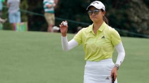 Rose Zhang acknowledges the patrons at the 2022 Augusta National Women's Amateur.