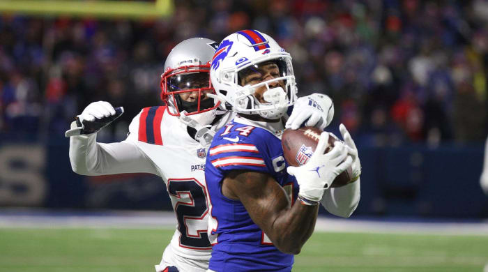 Bills wide receiver Stefon Diggs performs an overhand catch against the Patriots in a 47-17 playoff win.