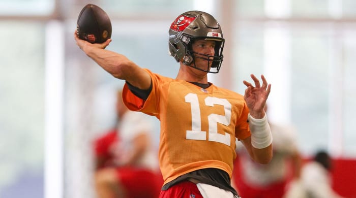 Tampa Bay Buccaneers over/under wins total betting breakdown - Sports Illustrated