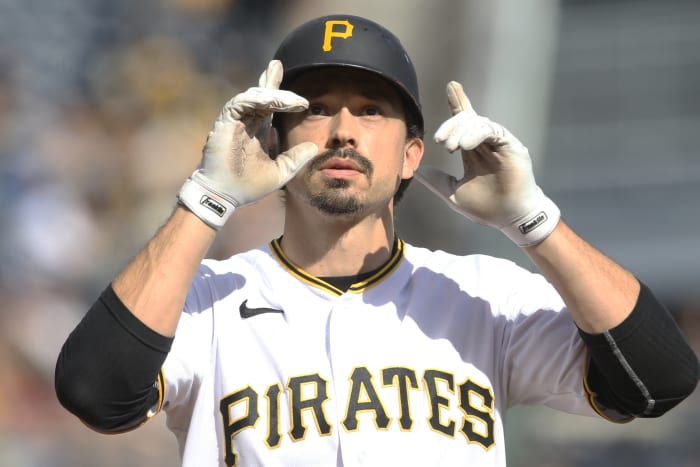 Bryan Reynolds, Pirates outfielder, points to the sky