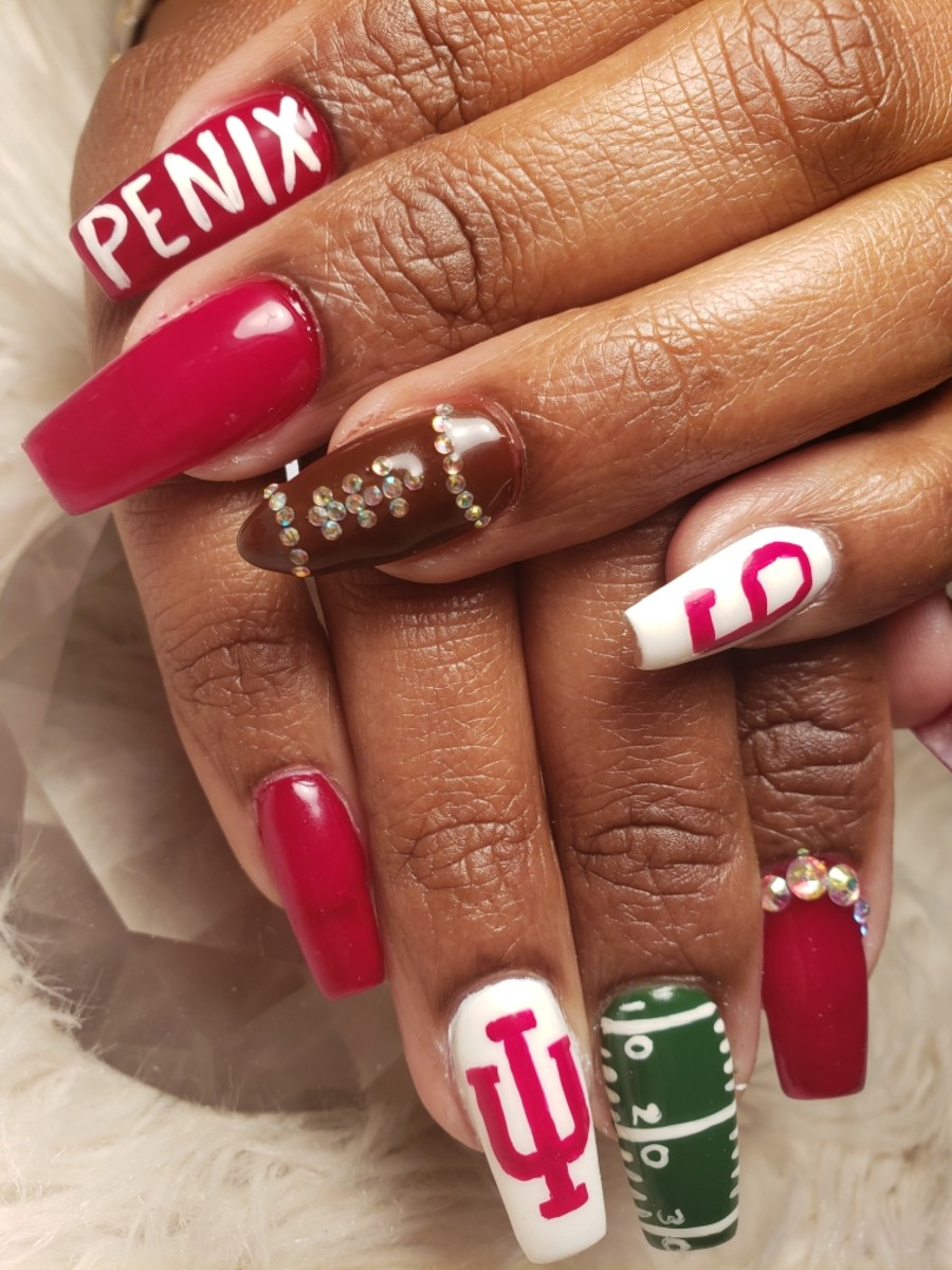 Takisha Penix got her nails done up right for Saturday's Indiana football game against Ball State in Indianapolis.