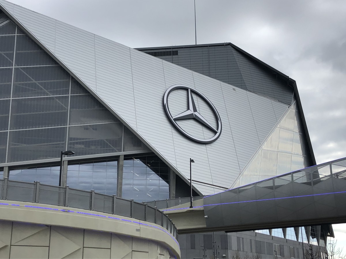 Mercedes-Benz stadium, outside
