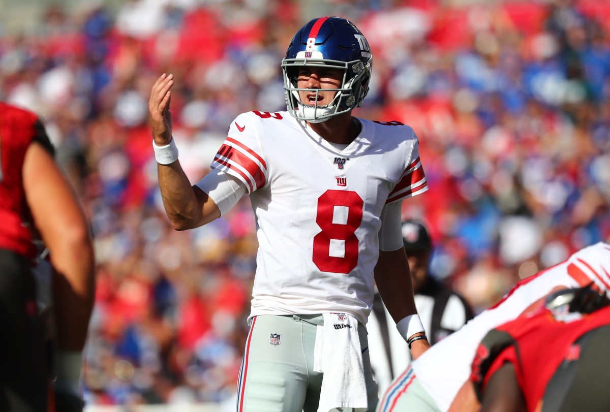 Sep 22, 2019; Tampa, FL, USA; New York Giants quarterback Daniel Jones (8) calls a play against the Tampa Bay Buccaneers during the second quarter at Raymond James Stadium.  S