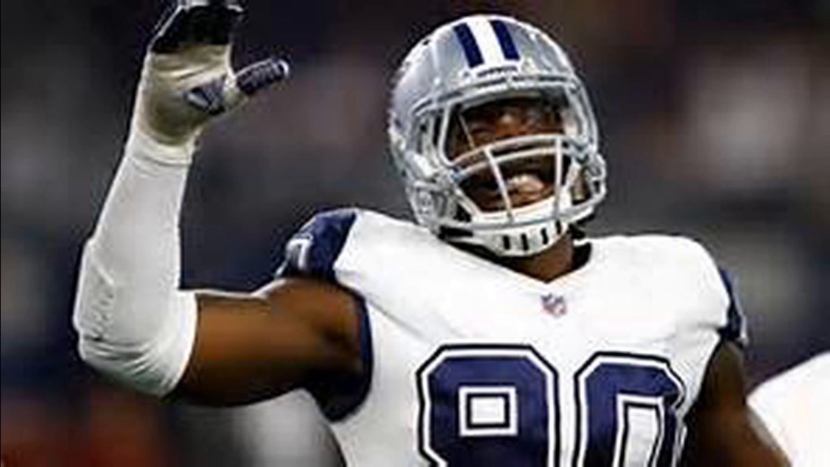 DeMarcus Lawrence 1-on-1 with Fish on his Dallas Cowboys 'Boobie Spin'