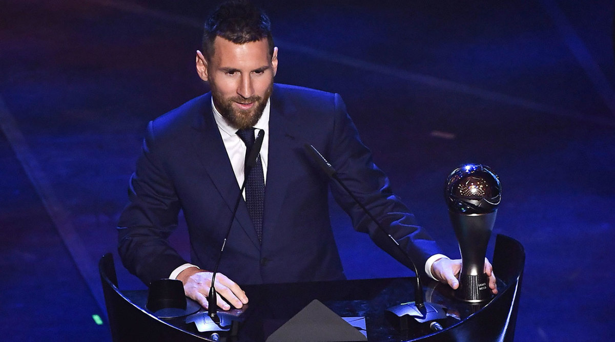 Lionel-Messi-Wins-FIFA-Best