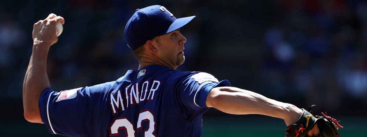 Rangers' Mike Minor throws a pitch