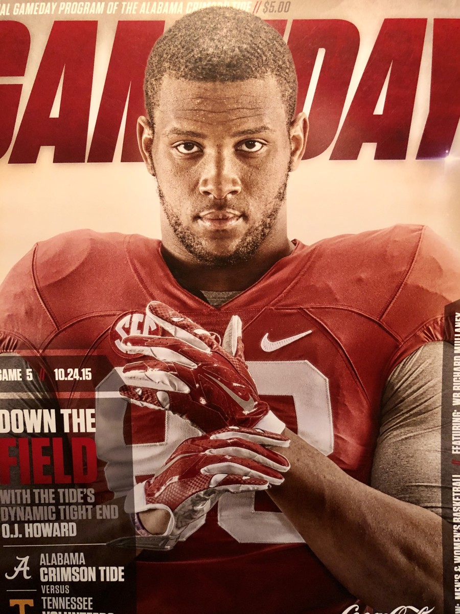 O.J. Howard game cover, Oct. 24, 2015