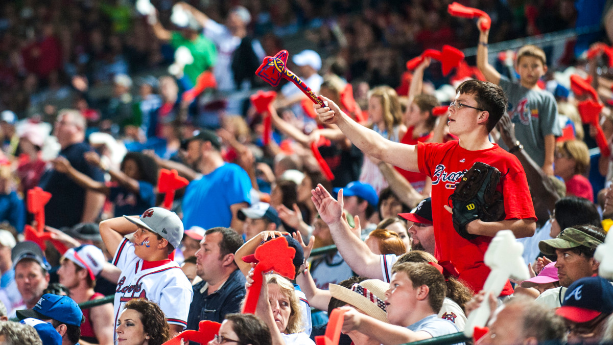 Atlanta Braves remove 'chop on' sign, no decision made on fan